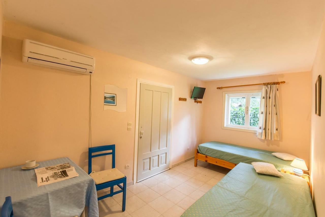 Ormos Drepanou Apartments Lijá Kültér fotó